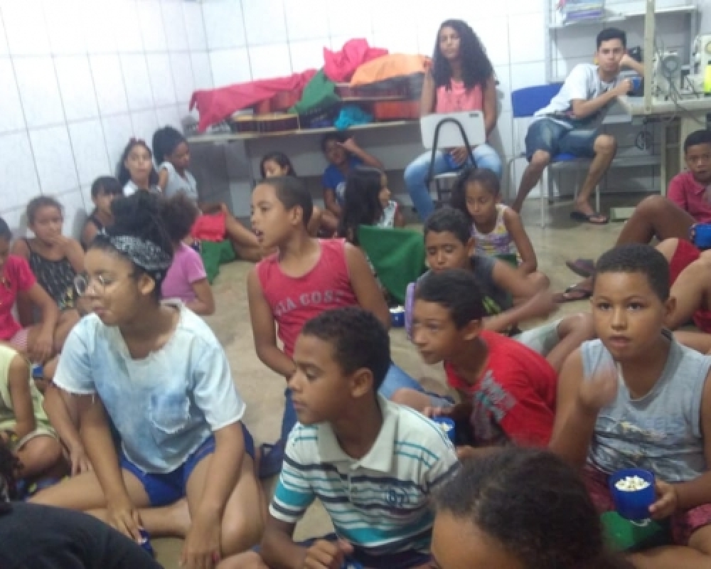 CRAS Campo Alegre inicia atividades do Projeto Cine Convivência