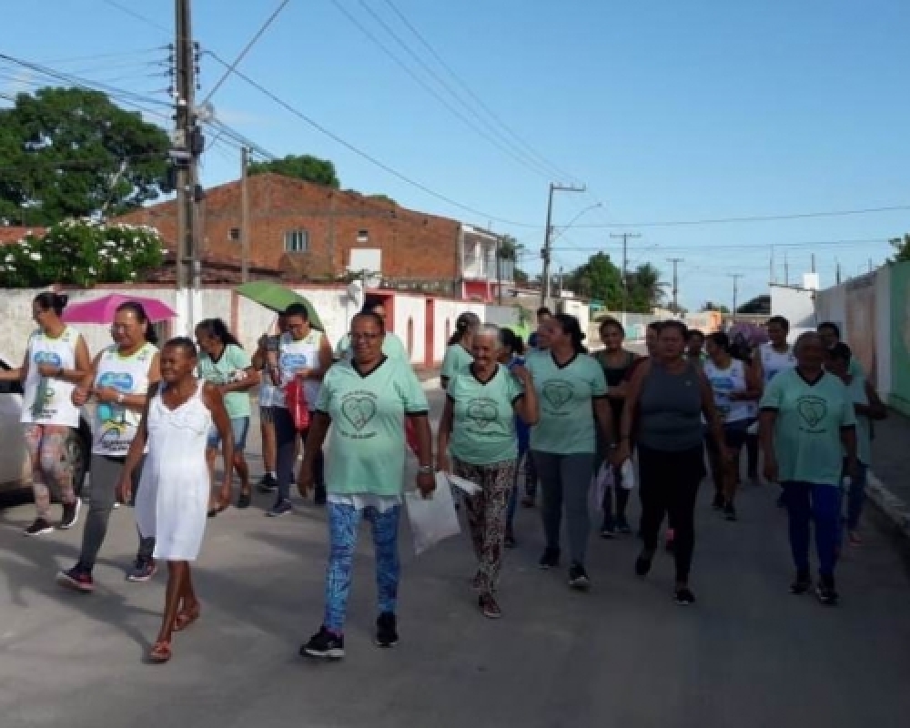 Serviço de Convivência do Povoado Chã da Imbira realizou a Caminha da Melhor Idade 