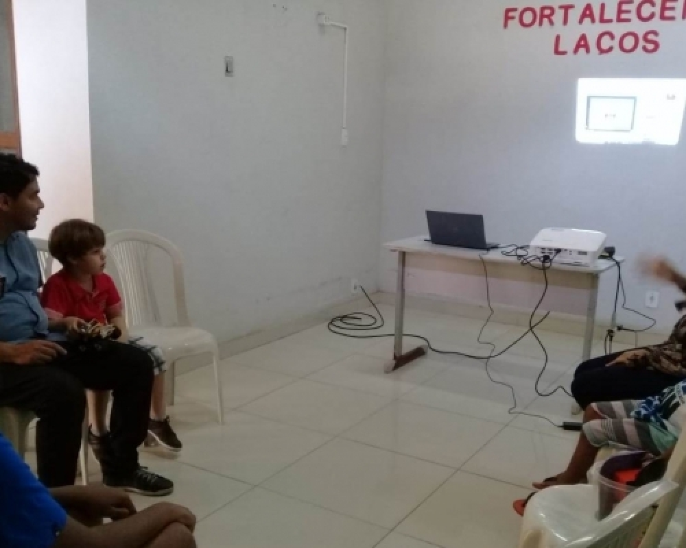 Projeto Fortalecendo laços realizou roda de conversa sobre a Internet com Crianças e adolescentes 