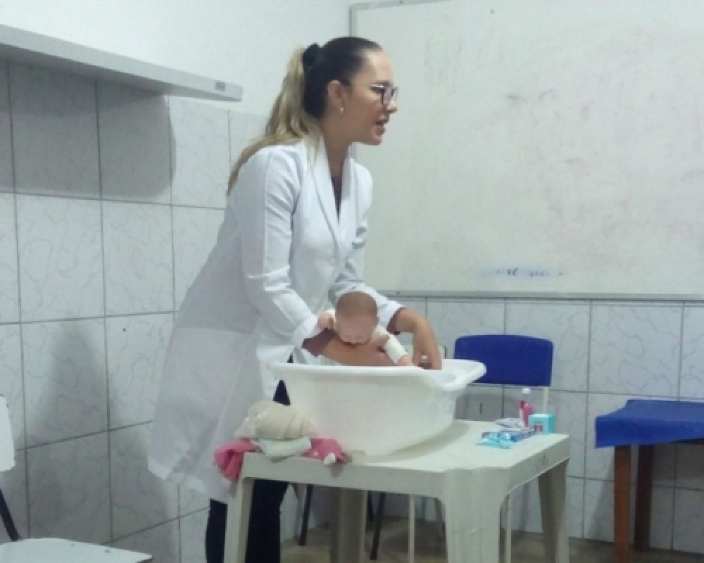 Grupo de Gestantes do CRAS de Campo Alegre participam de palestra com enfermeira 