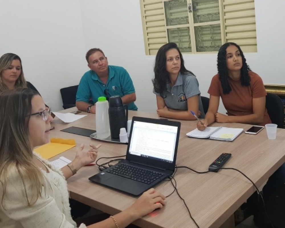 Secretaria de Assistência Social realiza encontro de monitoramento com a equipe do CREAS 