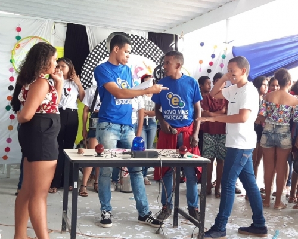 Escola Pedro de Oliveira realiza Gincana do Mais Educação em comemoração ao Dia do Estudante 
