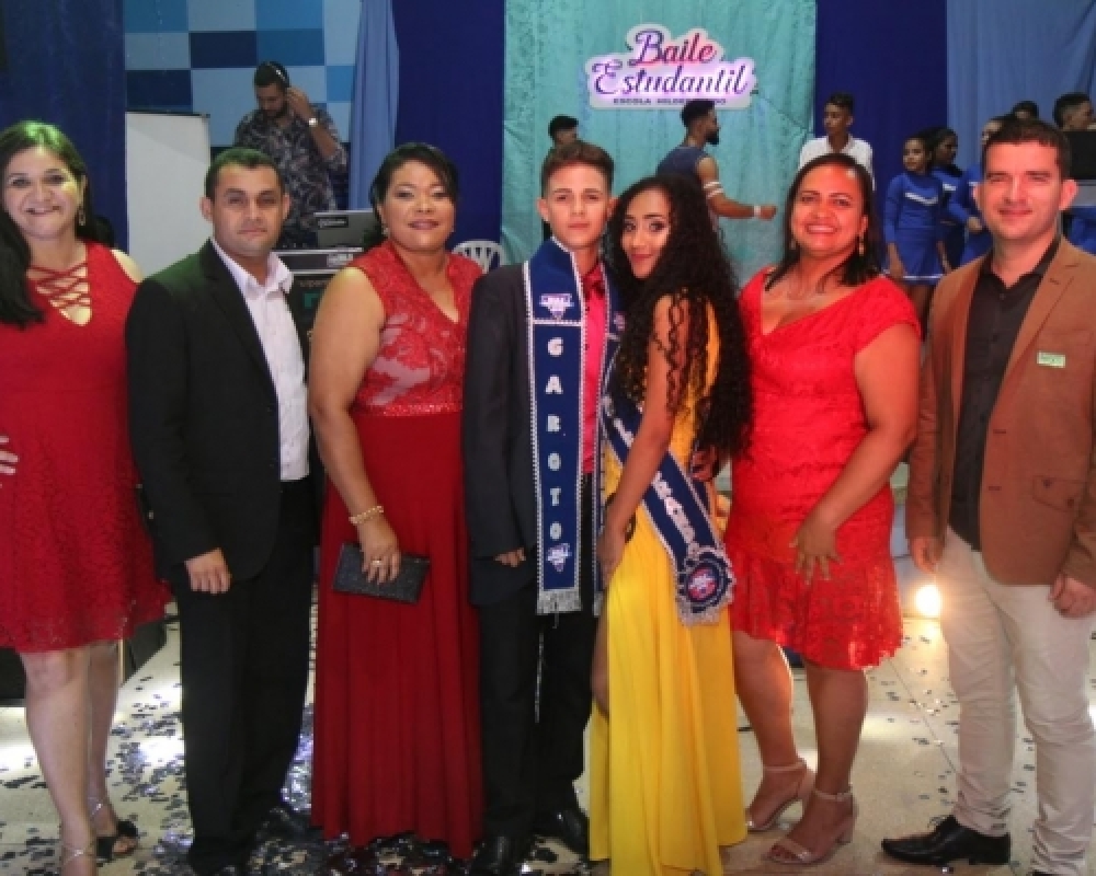 Tradicional Baile Estudantil elegeu o casal Garota e Garoto Hildebrando de 2019