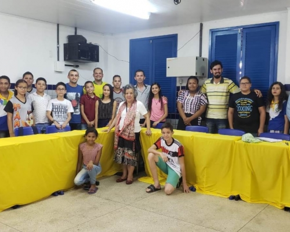 Alunos classificados para a 2ª Fase da OBMEP participam de encontro com professora do Rio de Janeiro