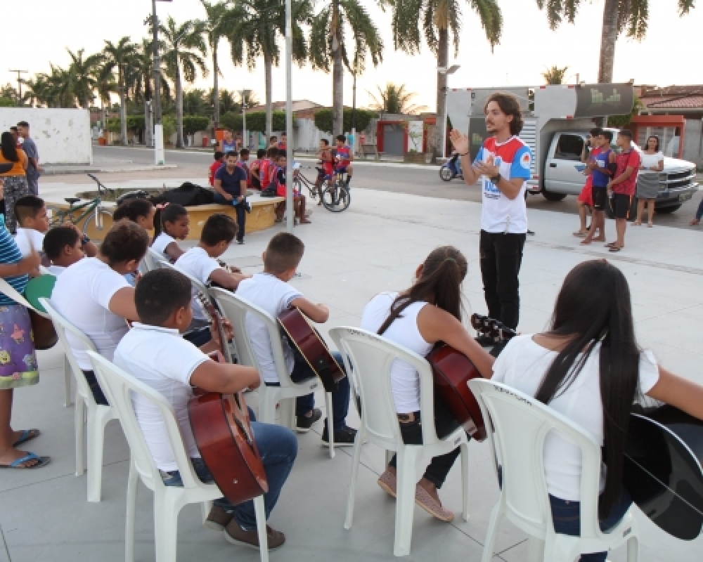 CREAS realiza mobilização sobre o Trabalho Infantil na Praça Multieventos de Campo Alegre