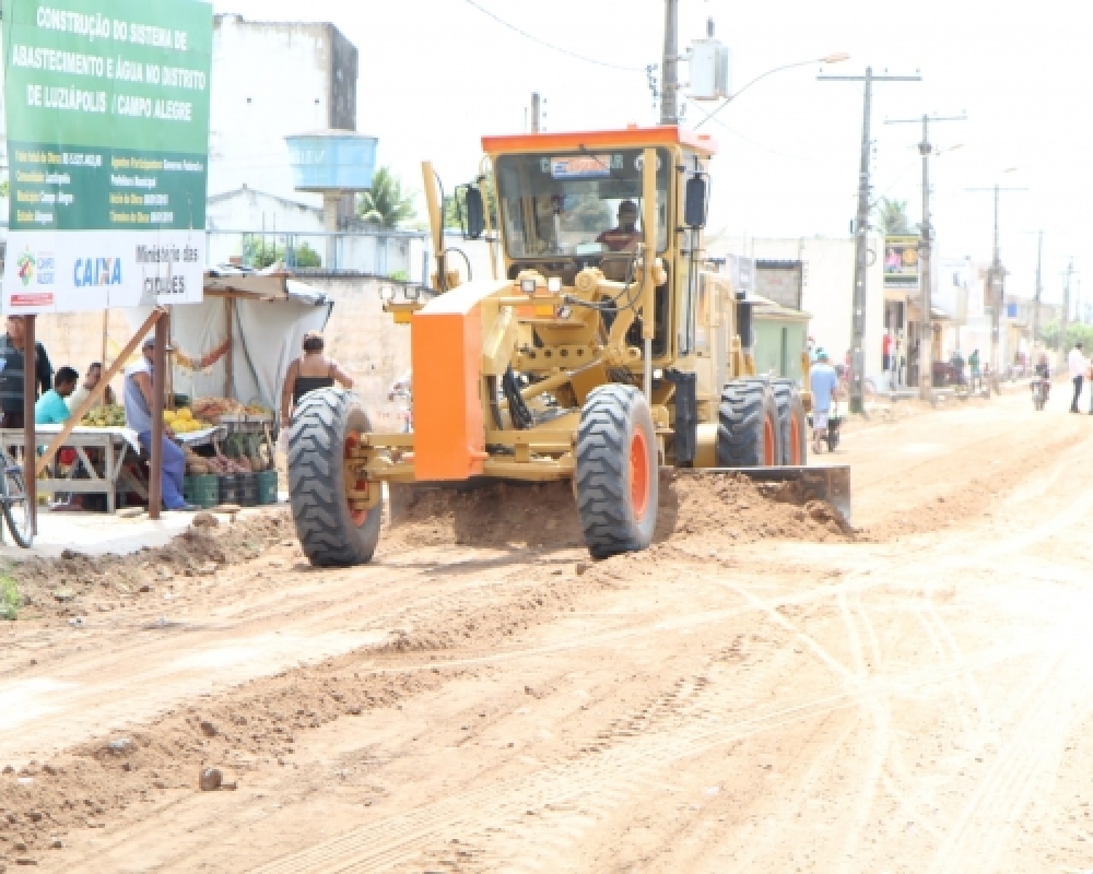 Obras de drenagem e pavimentação de ruas de Luziápolis foram retomadas