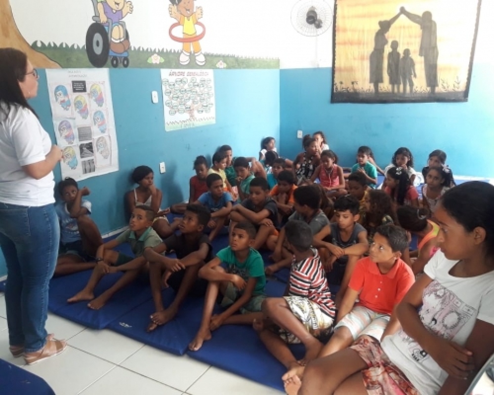 Projeto Cine Convivência discute o combate ao racismo e preconceito no SCFV