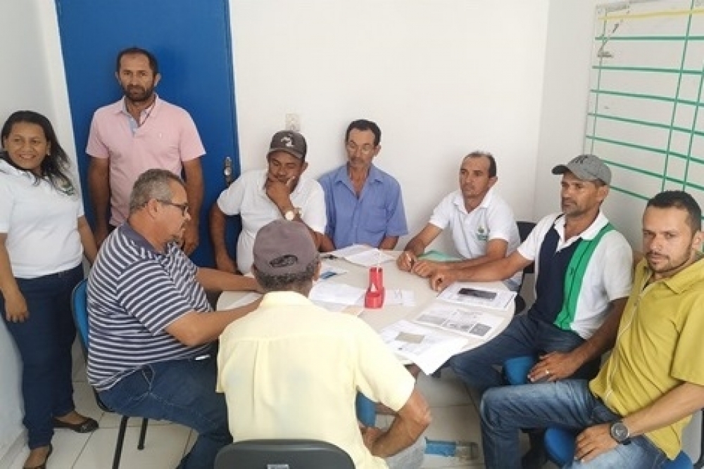 Agricultores de Campo Alegre são cadastrados para recebimento de Forrageiras pela CODEVASF