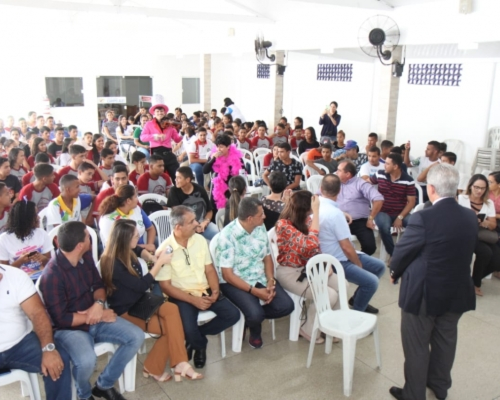 Equipe da EJE fala sobre democracia e cidadania para jovens campo-alegrenses