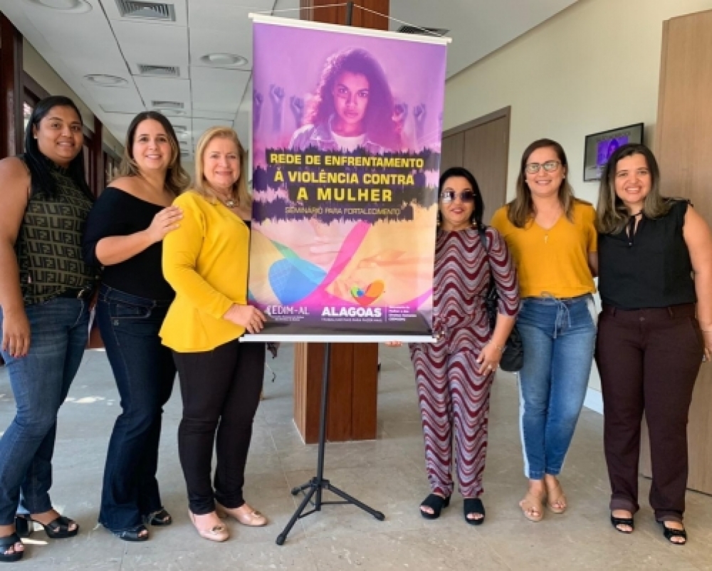 Campo Alegre participa do 1° Seminário de Enfrentamento à violência contra a Mulher