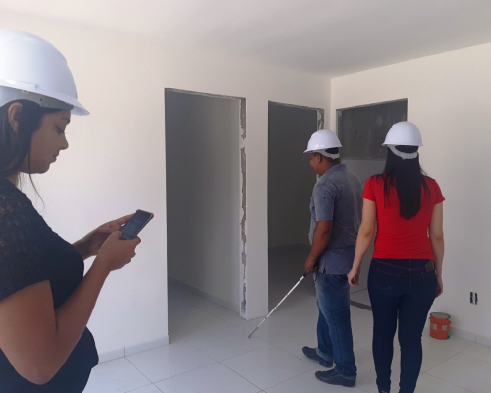 Membros do Conselho de Habitação visitam obras do residencial Jorge Gomes na Pimenteira