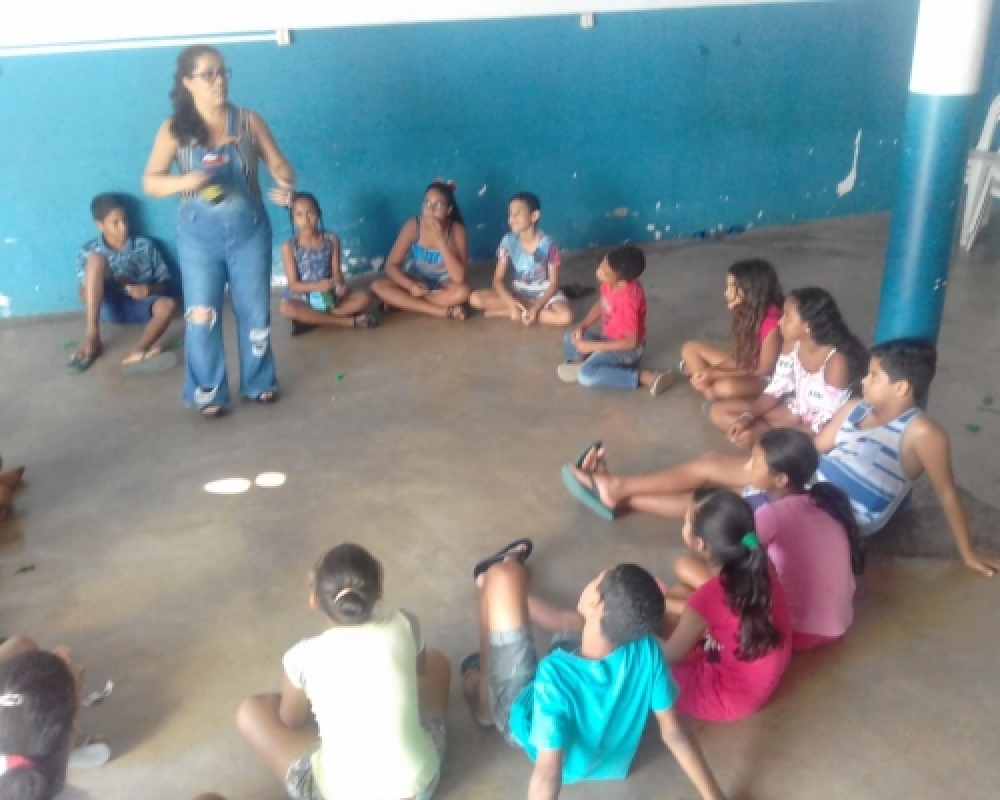 CRAS Sede realiza mais um encontro do Projeto Cine Convivência e discute sobre heróis da vida real