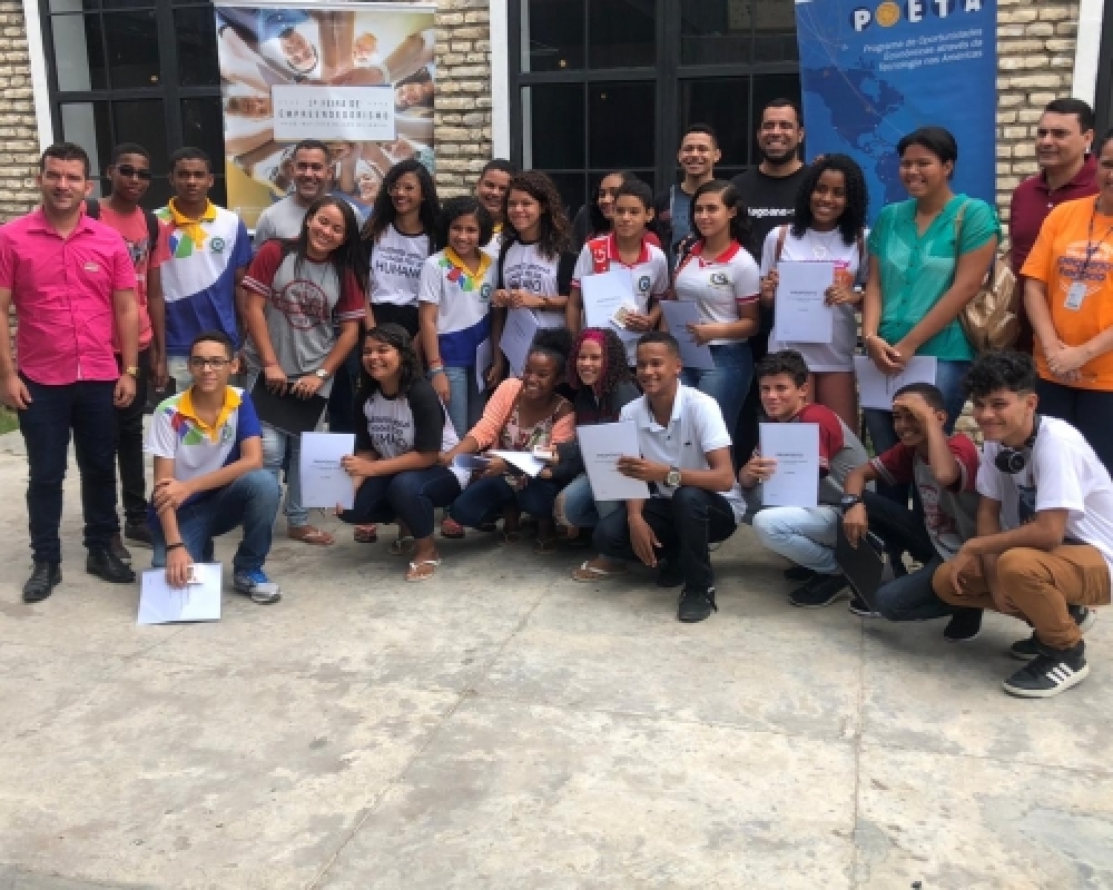 Estudantes participaram da 3ª Feira de empreendedorismo do Instituto Nelson Willians
