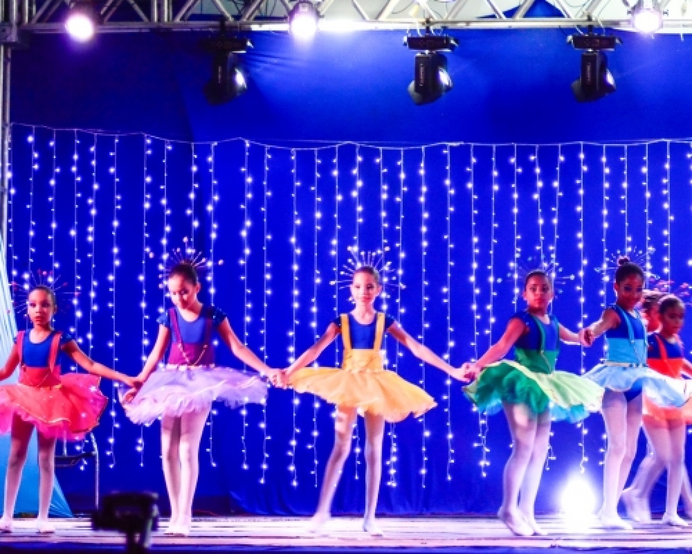 Ballet Municipal da show com a apresentação do Espetáculo O Pequeno Príncipe