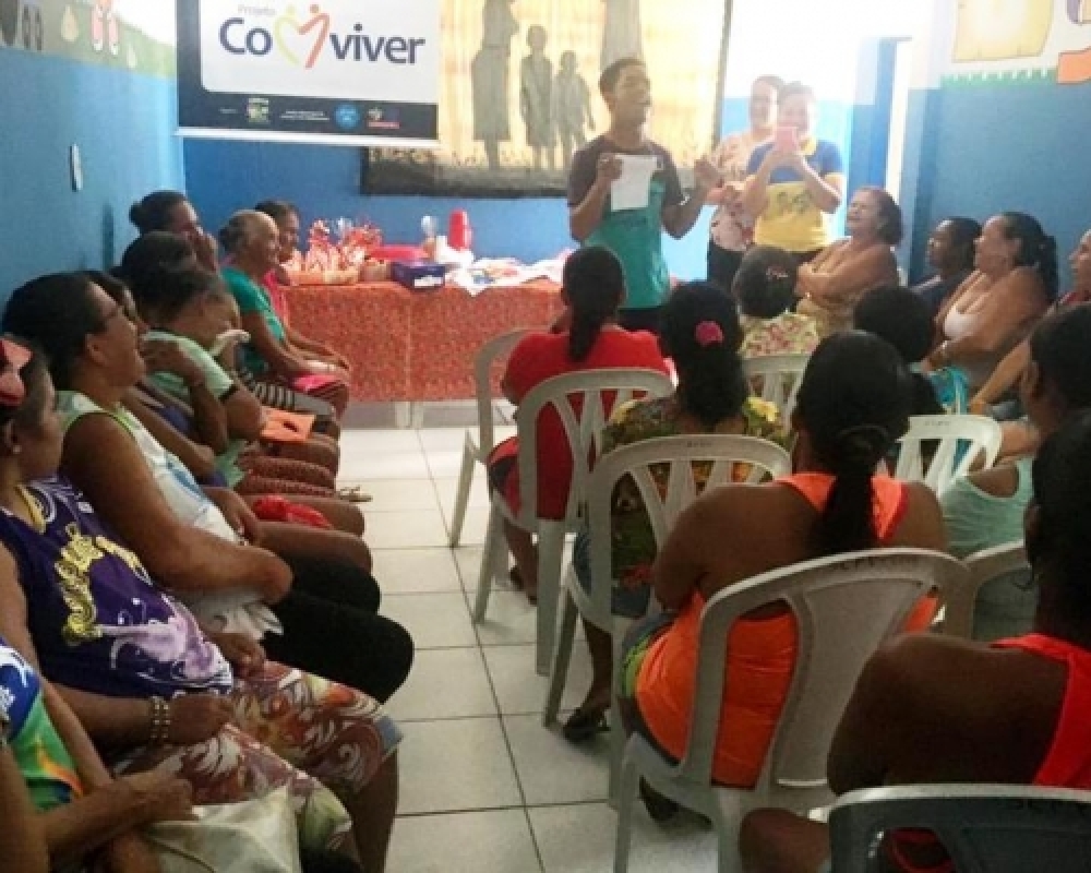 CRAS, Projeto Conviver e SCFV realizam atividade integrada na Semana da Mulher