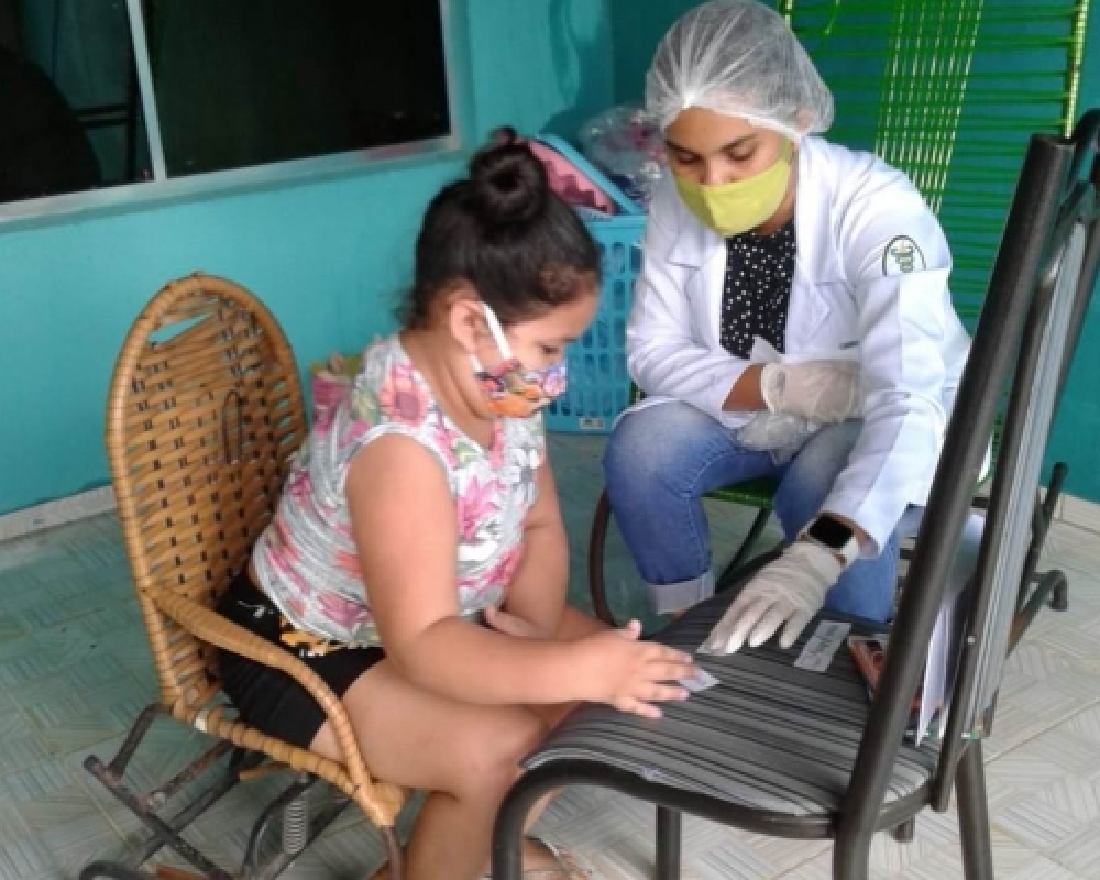 Alunos com deficiência recebem atendimento clínico e distribuição de atividades durante a pandemia