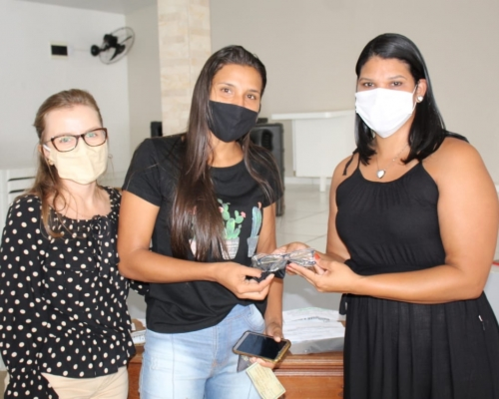 Prefeitura de Campo Alegre realizou mais uma entrega óculos 