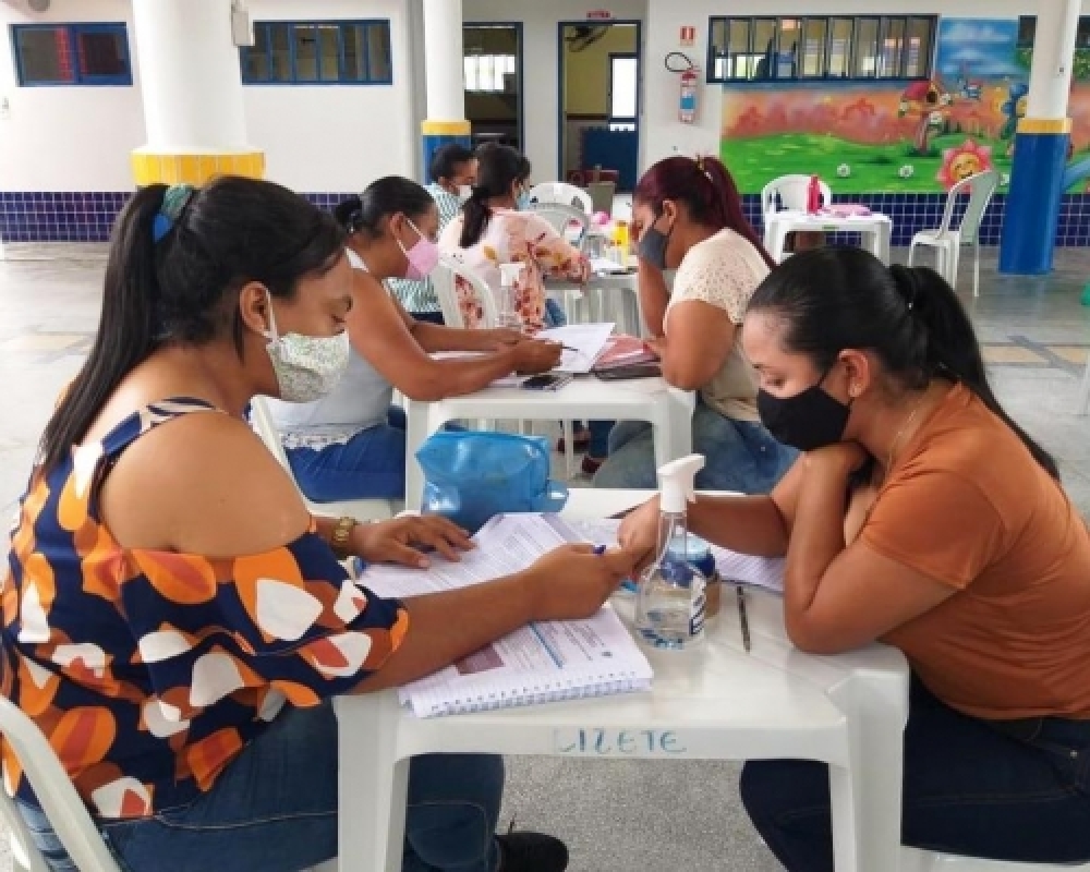 Secretaria de Educação realiza formação com os profissionais dos Centros de Educação Infantil