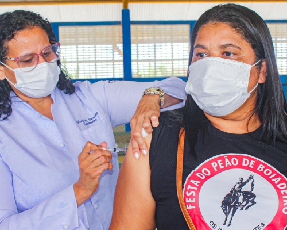 Secretaria de Saúde inicia vacinação para a população com idade a partir de 36 anos