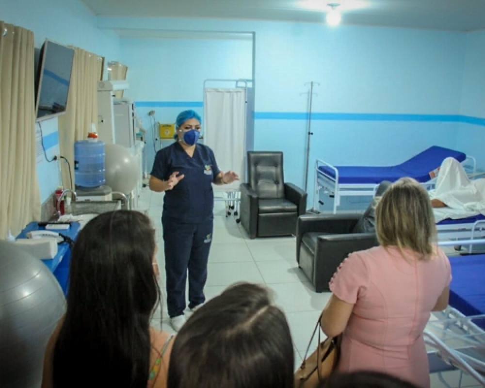 Maternidade do Hospital de Campo Alegre recebe visita de equipe de Limoeiro de Anadia 