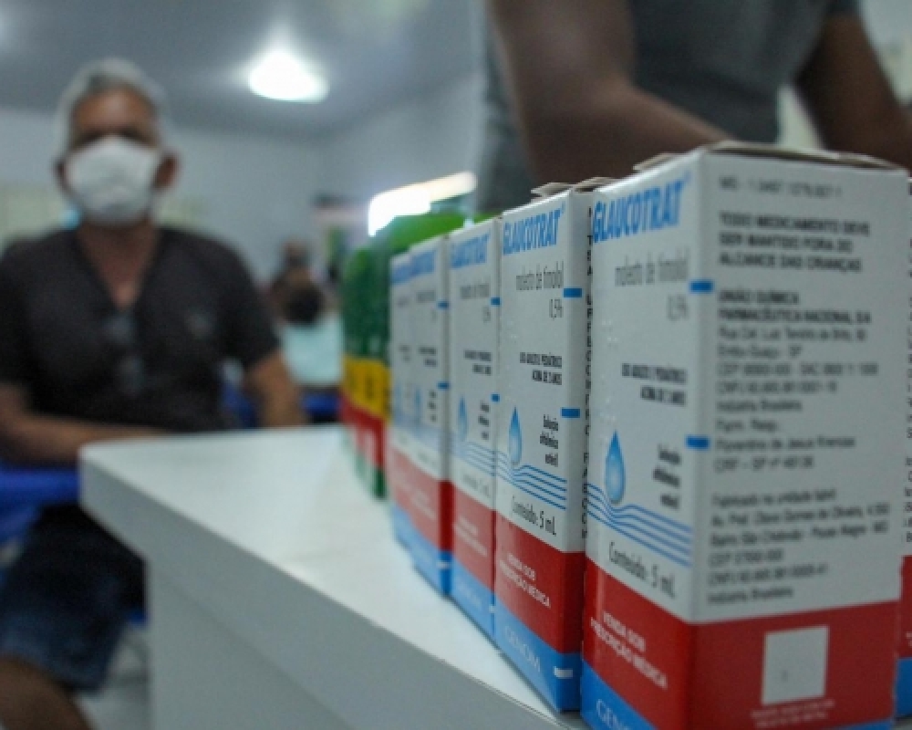 Secretaria de Saúde realizou mais uma entrega de colírios para pacientes de Glaucoma