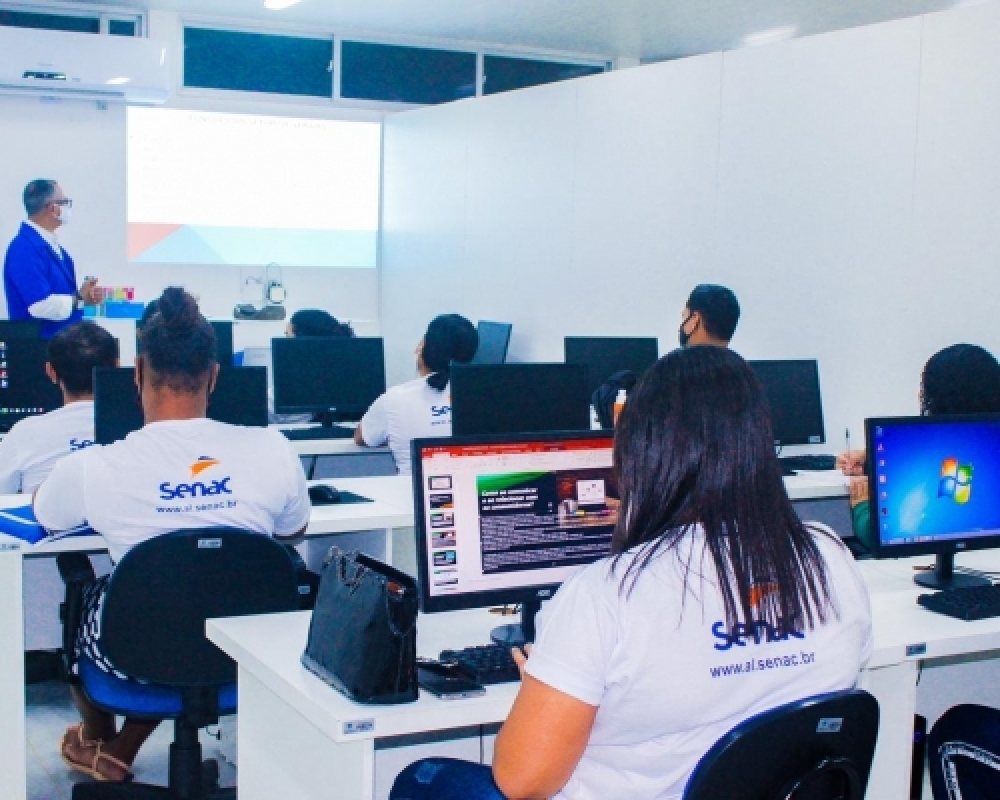 Prefeitura de Campo Alegre segue investindo em capacitação profissional para jovens e adultos