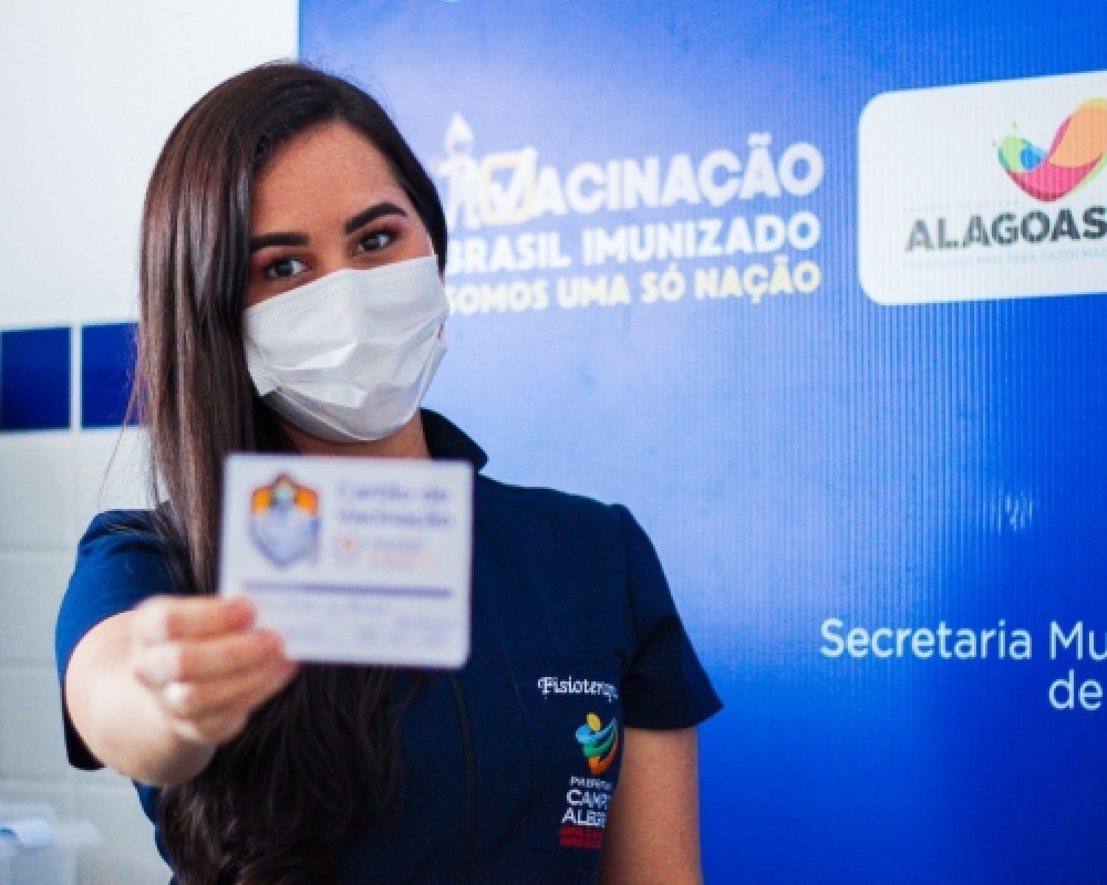 Secretaria de Saúde iniciou a aplicação da dose de reforço para os profissionais da saúde 