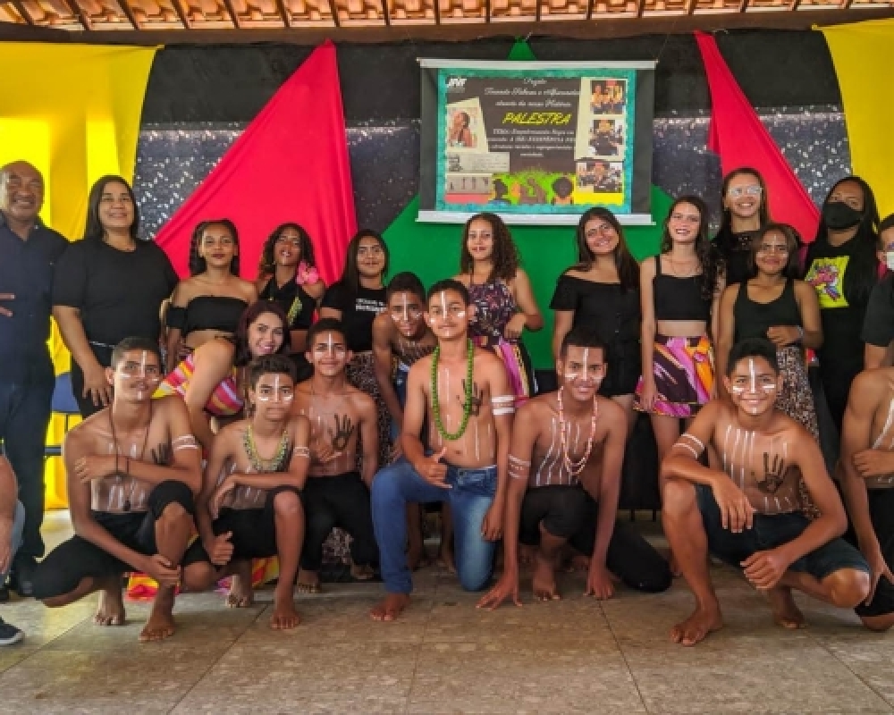 Escolas municipais realizaram o Projeto tecendo saberes e Africanidades através da nossa história