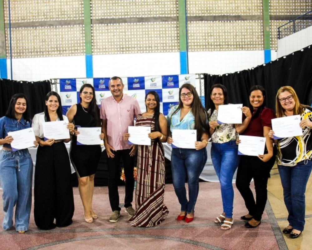 Prefeitura realizou a entrega de 395 certificados para concluintes de diversos cursos 