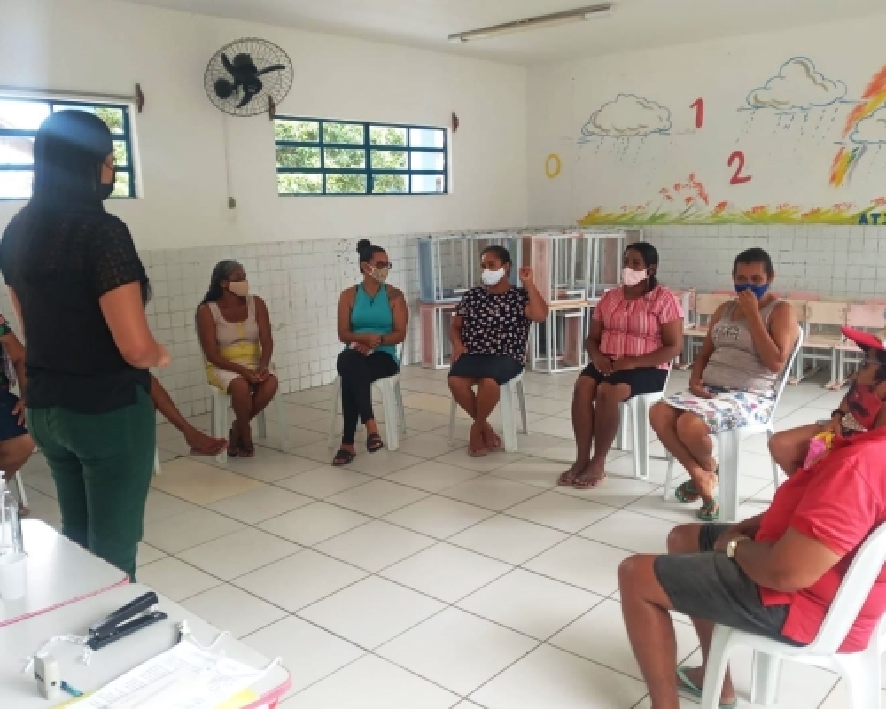CRAS Sede dá início ao Projeto Cultivar e Alimentar com grupo de mulheres 