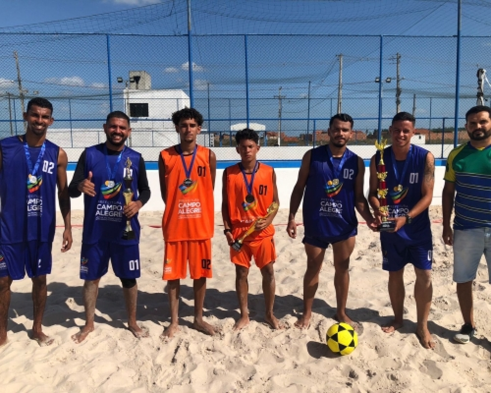 Secretaria de Esporte e Lazer realizou a Primeira Copa de Futevôlei com a participação de 16 duplas 