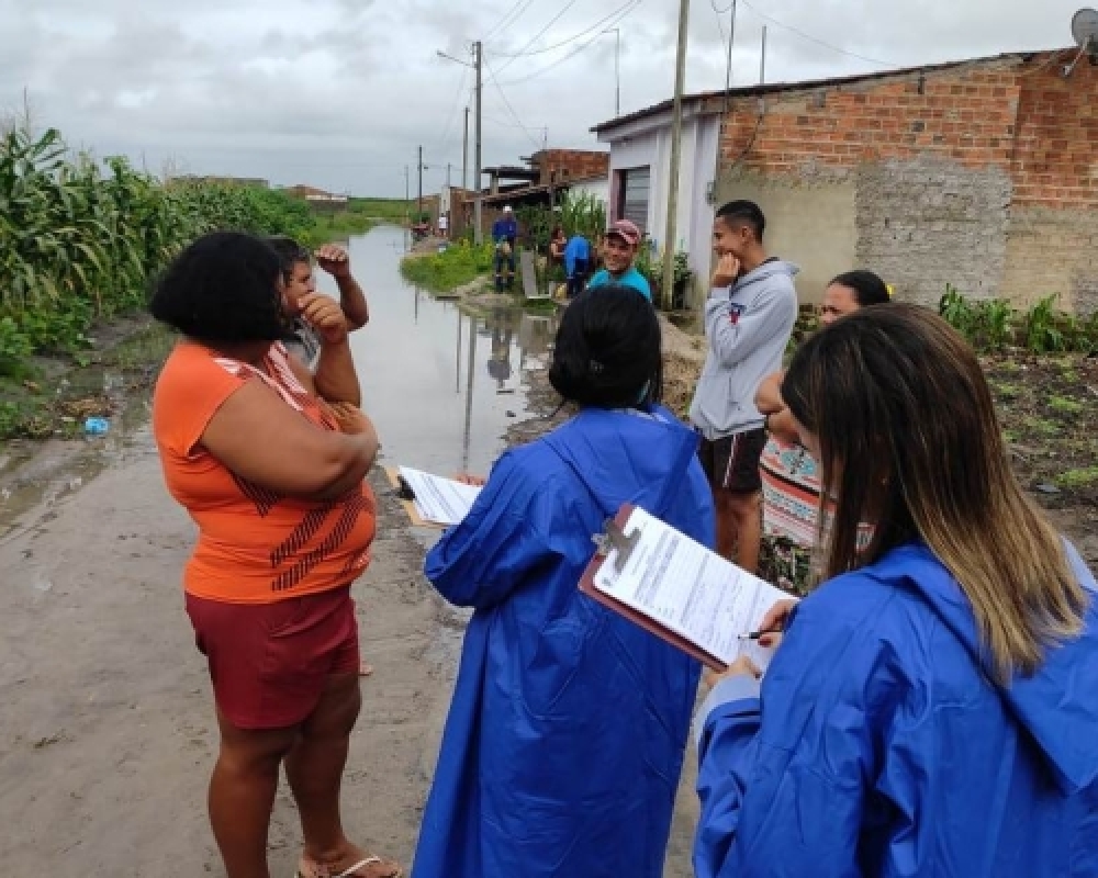 Equipe da Assistência Social realizam visitas em regiões atingidas pelas fortes chuvas