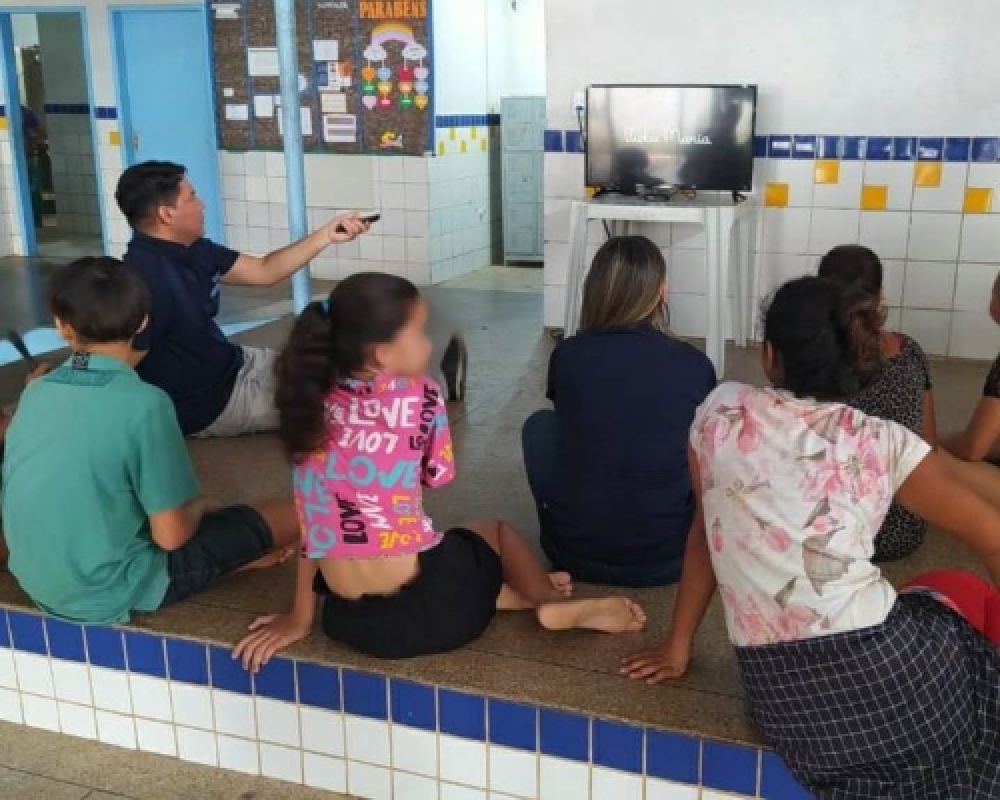 Projeto Fortalecendo Vínculos promoveu atividade no Abrigo Regional de Luziápolis