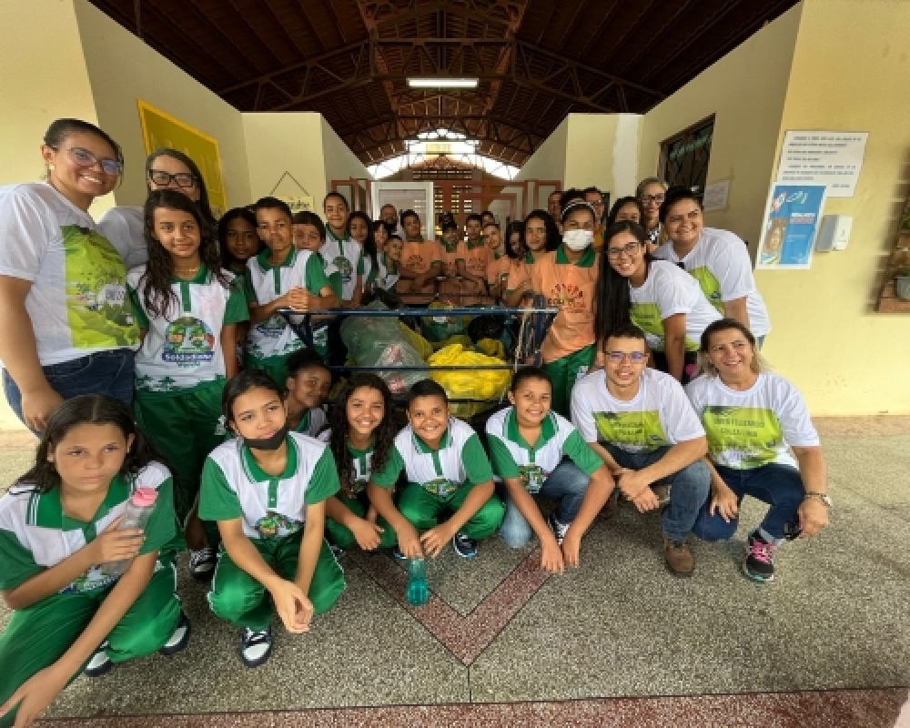 Estudantes da Escola Felizardo Souza Lima participam de ação ambiental 