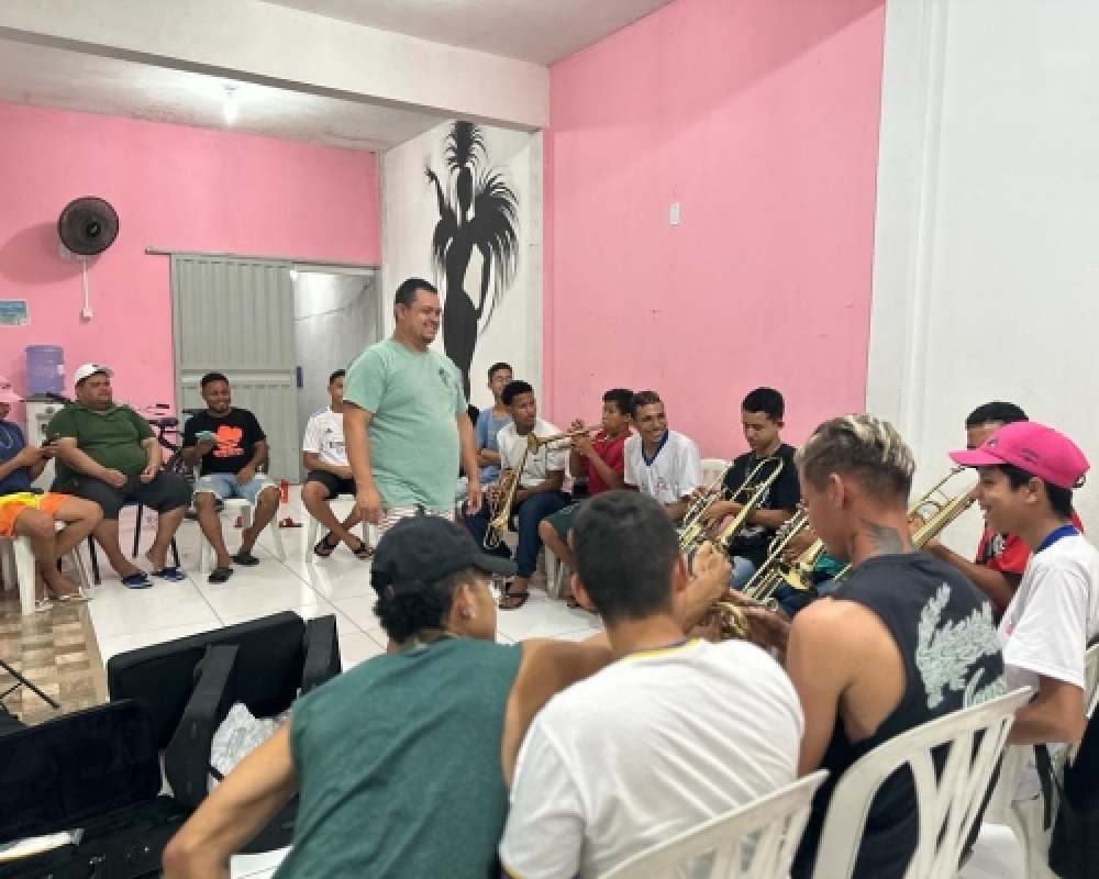 SEMED realiza oficina de instrumentos de sopro com integrantes das bandas fanfarras de Campo Alegre