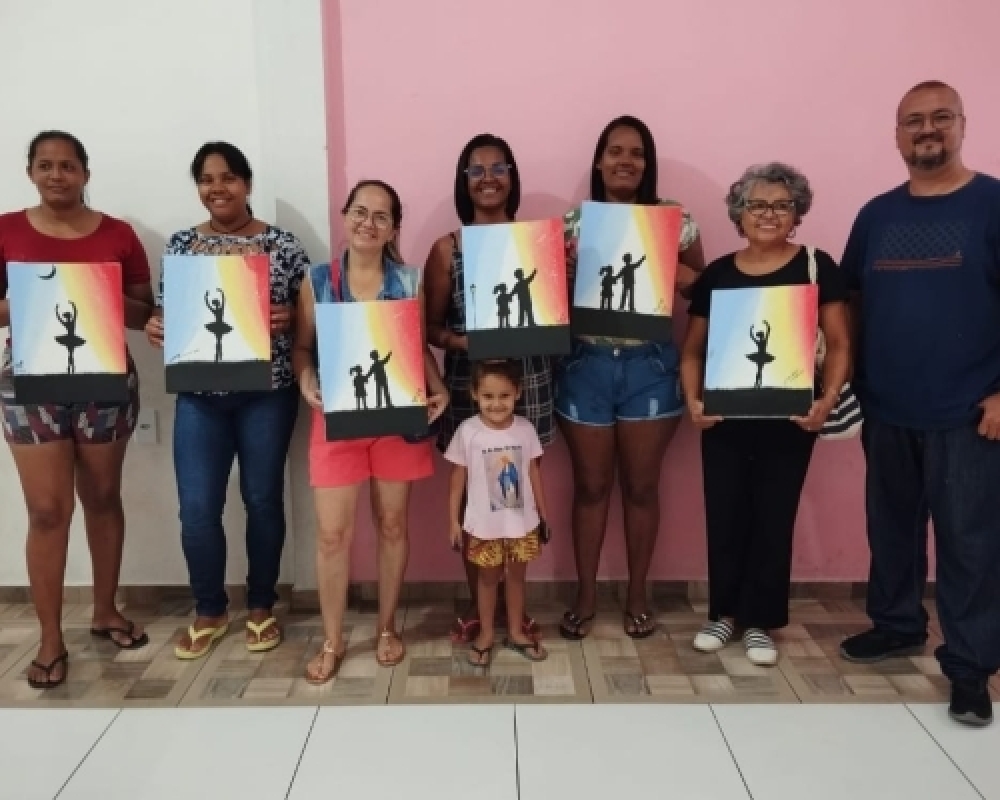 Mães de Alunos dos Grupos Culturais de Campo Alegre participam de Oficina de pintura em tela