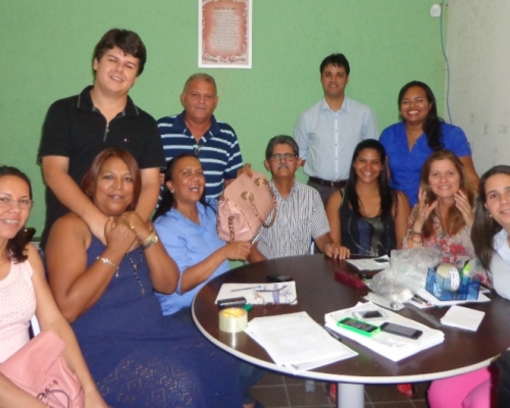 Secretária de Saúde realiza primeira reunião com Coordenações da Saúde em 2014