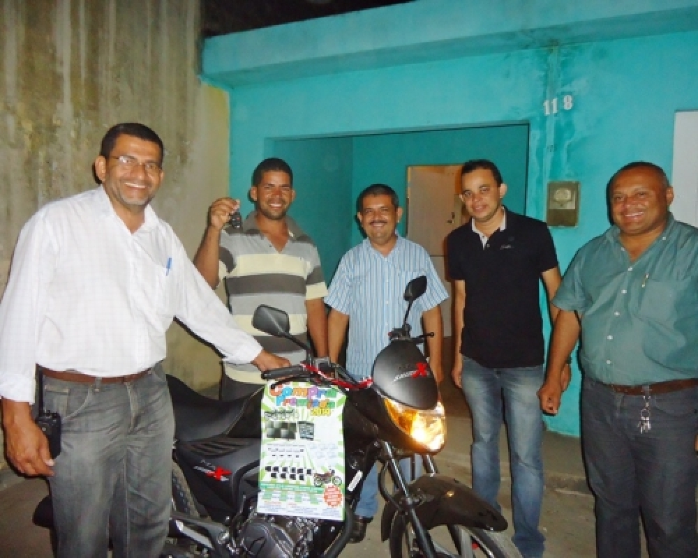 Comissão Organizadora da promoção Compra Premiada realiza entregas de prêmios