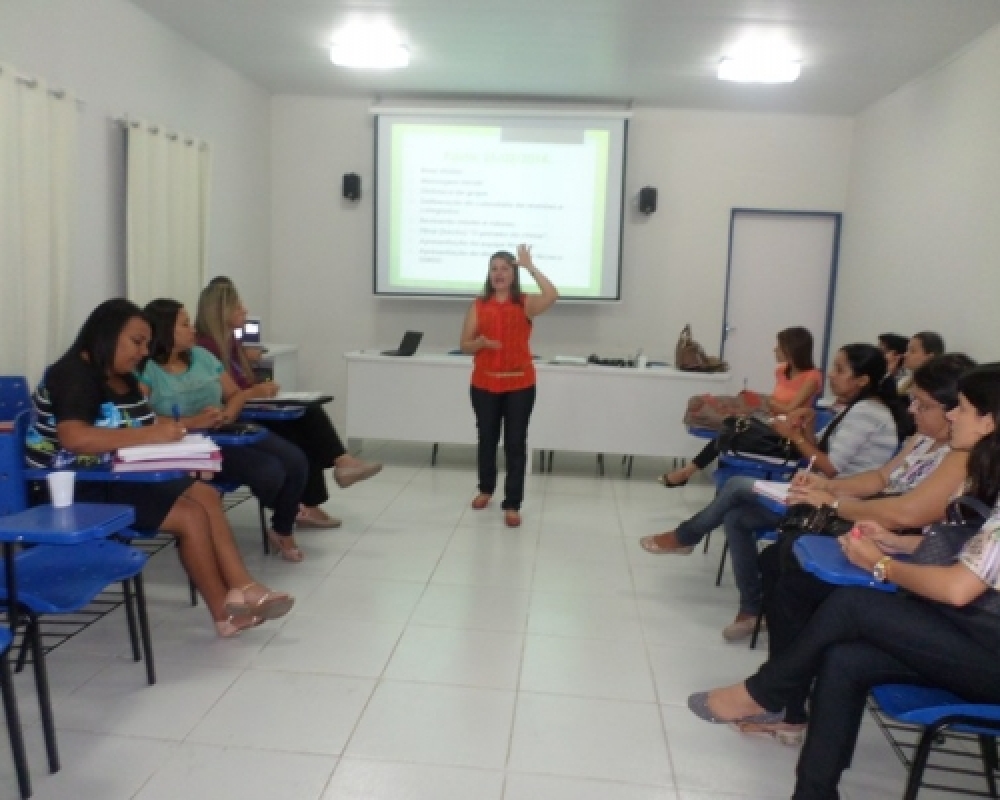 Equipe da SEMED inicia planejamento técnico com metas para até 2016