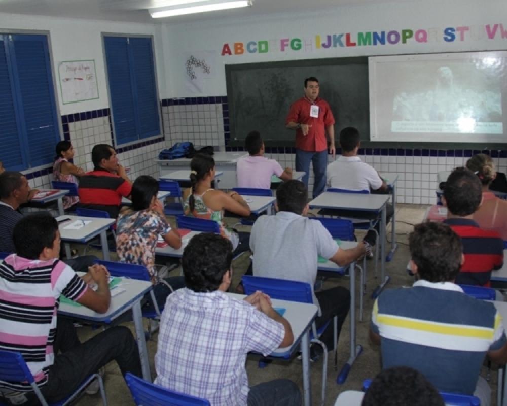 SEMED promove formação inicial aos monitores do programa mais educação