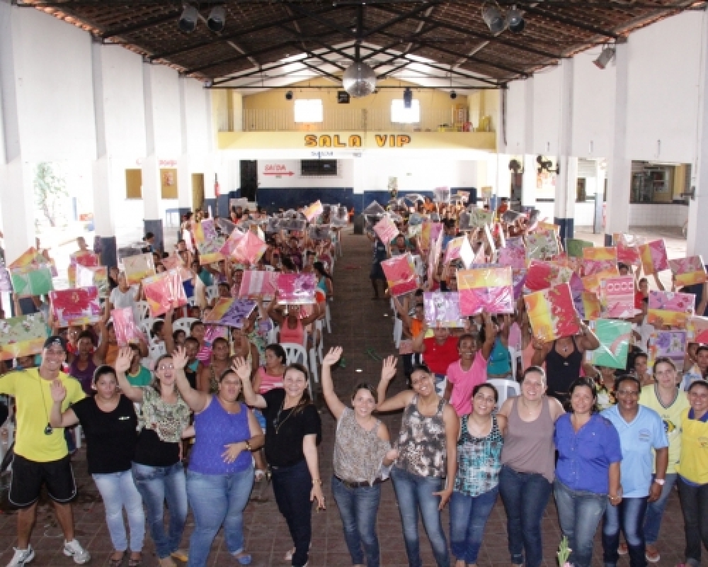 Prefeitura realiza ação para mães atendidas pelo Bolsa Alegre em Luziápolis 