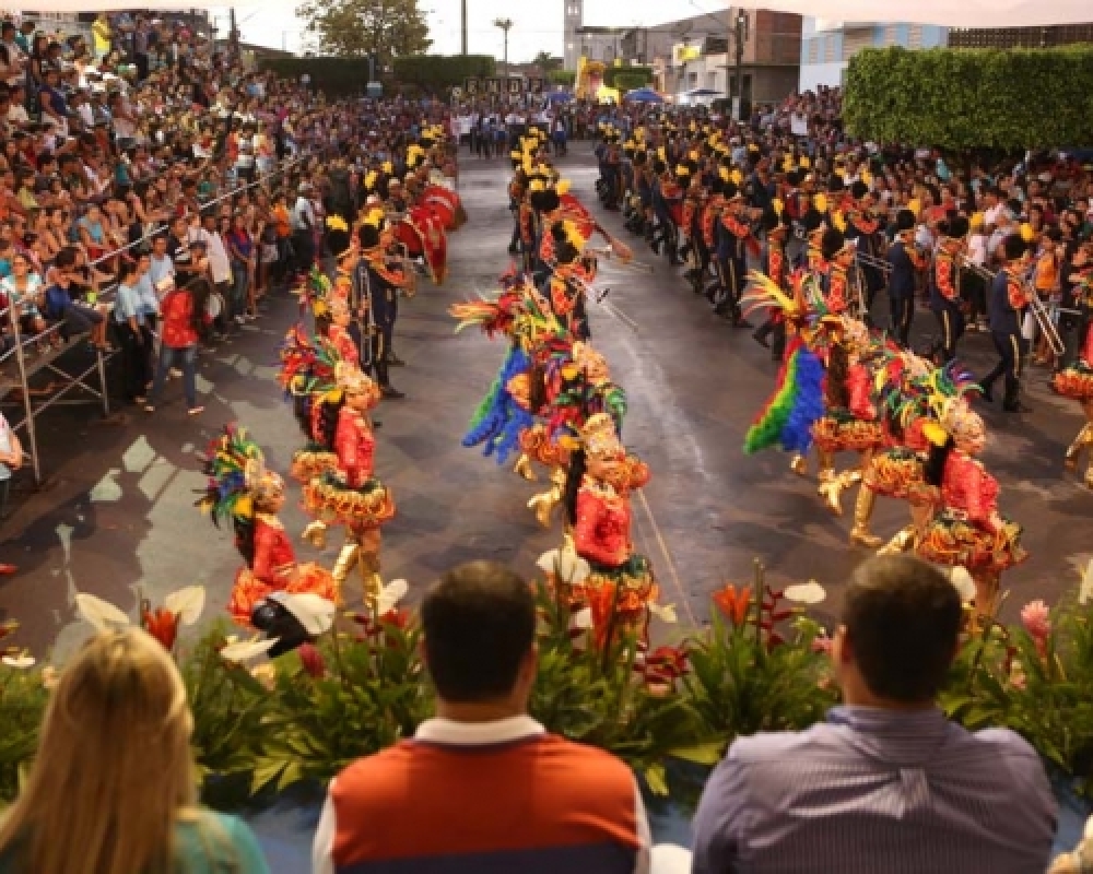 Bandas Fanfarras de Campo Alegre e Luziápolis abrilhantaram Emancipação Política de Junqueiro