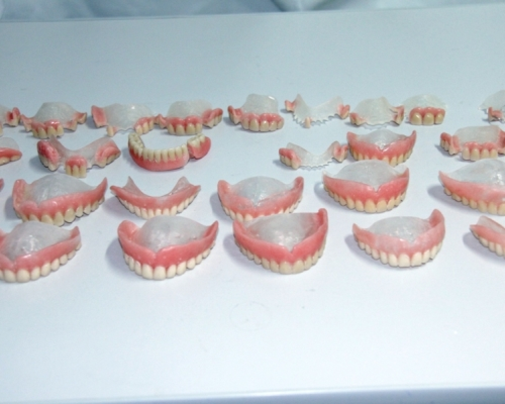 Prefeitura de Campo Alegre entregou mais próteses dentárias para pacientes atendidos no município