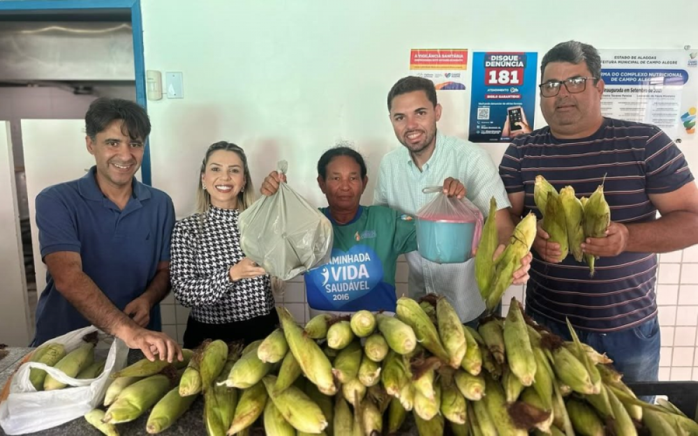 Prefeitura distribui 20 mil espigas de milho nos 3 complexos nutricionais , escolas e setores da saúde