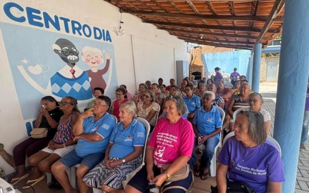 Saúde da Mulher na Melhor Idade foi tema de palestra no centro Dia Idoso Alegre