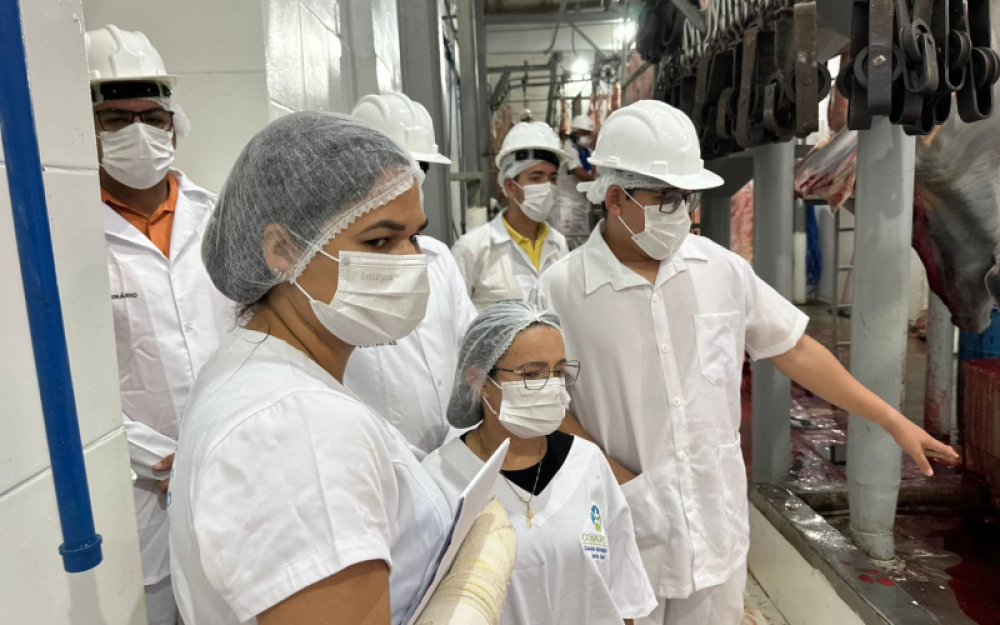 Matadouro de Campo Alegre recebe vista de técnicos do Conagreste para inspeção visando implantação do Selo SIM