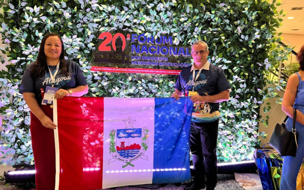 Secretários de Educação de Campo Alegre participam do 20° Fórum Nacional da UNDIME em Salvador