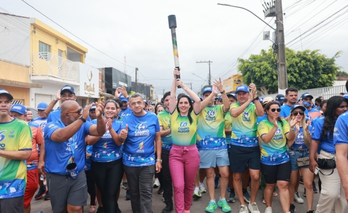 Milhares de pessoas participaram da Tradicional Chama da Integração em comemoração aos 66 a...