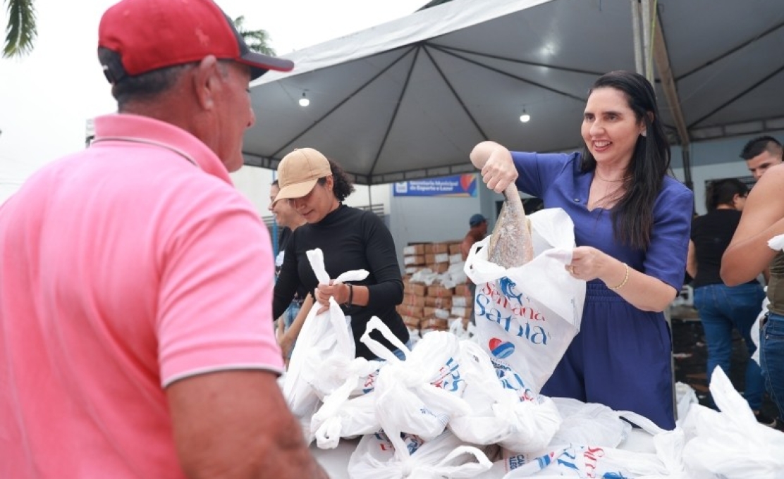 Prefeitura de Campo Alegre realizou mais uma entrega de 60 mil quilos de peixes para todas as f...