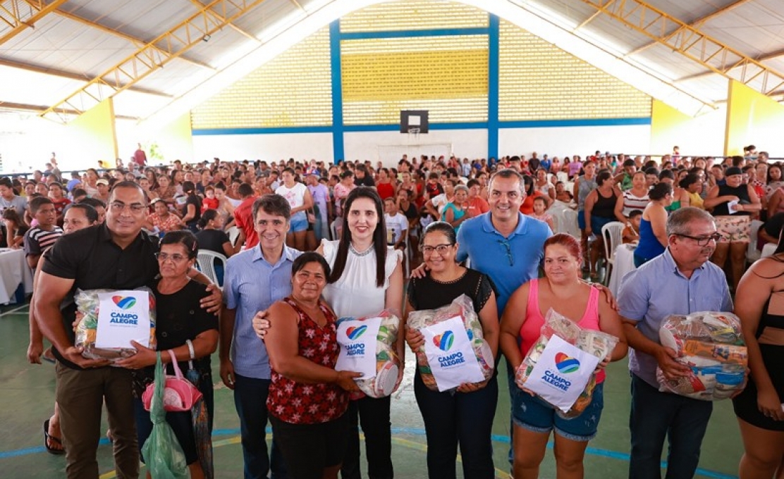 2.500 famílias recebem suas cestas básicas pelo Programa Bolsa Alegre em Campo Alegre